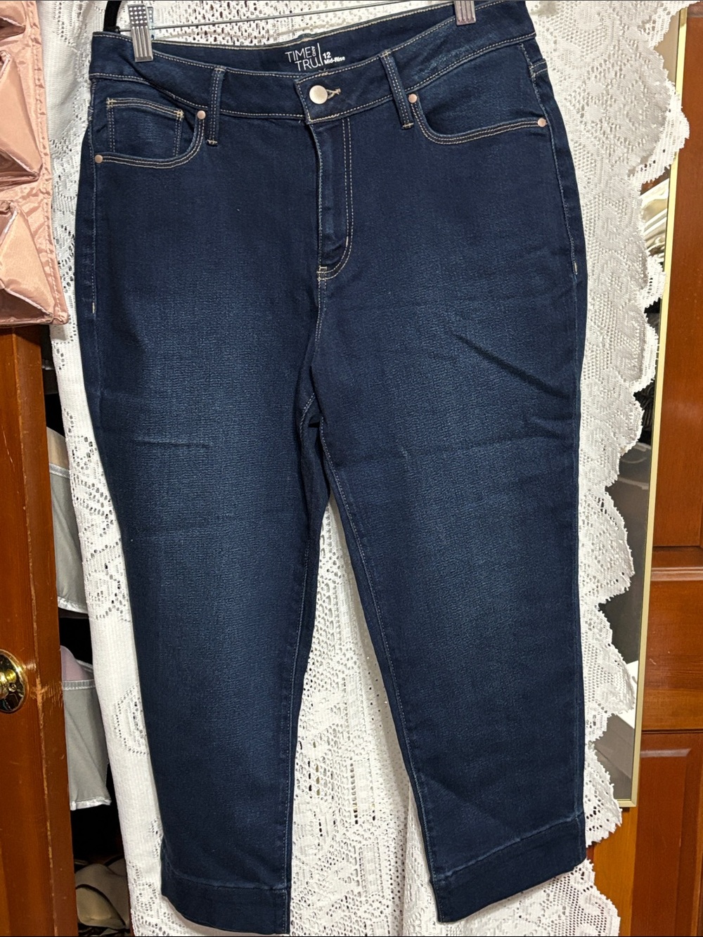 Time and Tru Dark Indigo Cropped Ankle mid-rise Jeans size 12
